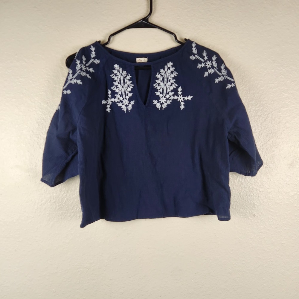 Holister Top Womens Medium  Navy Embroidered Cold‎ Shoulder 3/4  Sleeve